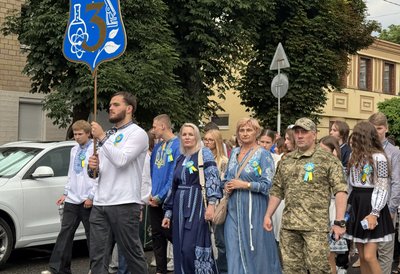 Марш подяки військовим у Черкасах 13 червня 2025 року Марш подяки військовим у Черкасах 13 червня 2025 року