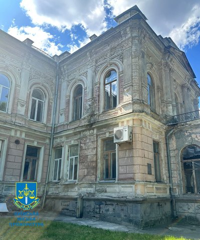 Вкрай занедбаний та аварійний стан: прокуратура вимагає через суд відремонтувати Бактеріологічний інститут у Києві Вкрай занедбаний та аварійний стан: прокуратура вимагає через суд відремонтувати Бактеріологічний інститут у Києві