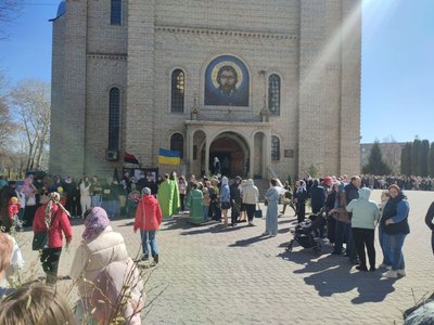 у Черкасах містяни освятили вербу у Черкасах містяни освятили вербу