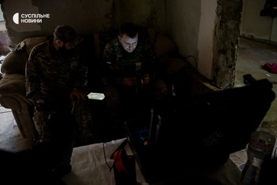 військові перевіряють потенційні цілі для ураження дронами, Гострі картузи на Харківщині військові перевіряють потенційні цілі для ураження дронами, Гострі картузи на Харківщині