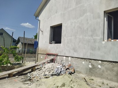 У селі Розвадів відновлюють житло, яке зруйнувалося через витік газу У селі Розвадів відновлюють житло, яке зруйнувалося через витік газу