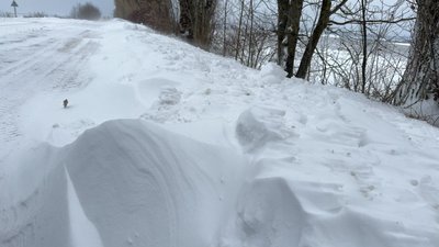 Снігові намети на дорогах Хмельниччини Снігові намети на дорогах Хмельниччини