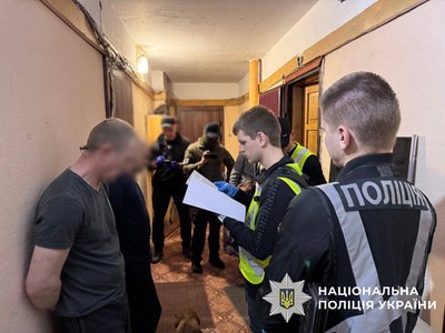 У Києві виявили оптовий збут амфетаміну: підозру отримали 12 людей У Києві виявили оптовий збут амфетаміну: підозру отримали 12 людей