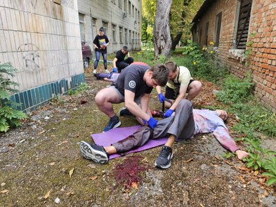 Безпечна робота у ворожому середовищі — тренінг для команди Суспільне Суми Безпечна робота у ворожому середовищі — тренінг для команди Суспільне Суми