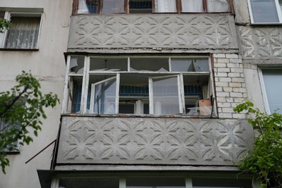 Влучання РФ поблизу багатоповерхівок: мешканці Сум розповіли про нічний удар Влучання РФ поблизу багатоповерхівок: мешканці Сум розповіли про нічний удар
