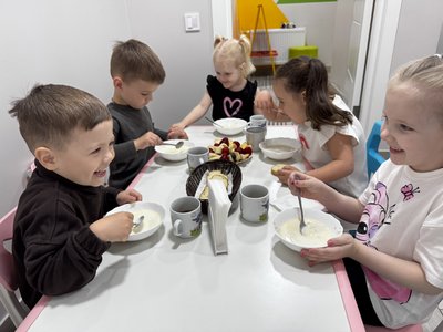 "Треба розвивати наше місто": як сум'янка відкрила дитячий центр за грантові кошти
