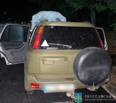 У Кременчуці 16-річну дівчину підозрюють у підпалі автомобіля військового ЗСУ У Кременчуці 16-річну дівчину підозрюють у підпалі автомобіля військового ЗСУ