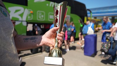 "Золото Сумчанки": як у Сумах зустріли чемпіонок Польщі з хокею на траві