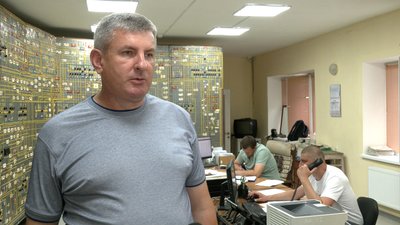 Директор міських мереж АТ “Чернігівобленерго” Олександр Короп розповідає, як у Чернігові відключають електропостачання Директор міських мереж АТ “Чернігівобленерго” Олександр Короп розповідає, як у Чернігові відключають електропостачання