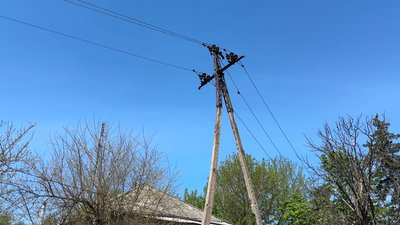 "Б’ють по людях, стирають з лиця землі". Святогірськ на Донеччині: як пів тисячі людей живуть під обстрілами "Б’ють по людях, стирають з лиця землі". Святогірськ на Донеччині: як пів тисячі людей живуть під обстрілами
