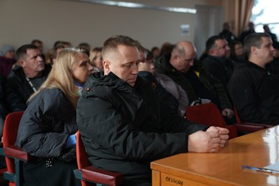 Освітяни Недригайлівщини два місяці без зарплати, а діти без гарячого харчування: в чому причина Освітяни Недригайлівщини два місяці без зарплати, а діти без гарячого харчування: в чому причина