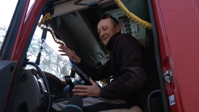 "Швидка" невкладається в нормативи, водії обирають їхати ґрунтовою дорогою: який стан доріг на прикордонні Чернігівщини "Швидка" невкладається в нормативи, водії обирають їхати ґрунтовою дорогою: який стан доріг на прикордонні Чернігівщини