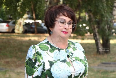 "У жодному разі не лікується травами". Що треба знати про сезон цвітіння амброзії — розповіли експерти з Дніпра "У жодному разі не лікується травами". Що треба знати про сезон цвітіння амброзії — розповіли експерти з Дніпра