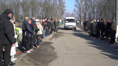 У Кропивницькому попрощалися із загиблим на війні з РФ Олександром Деревянком