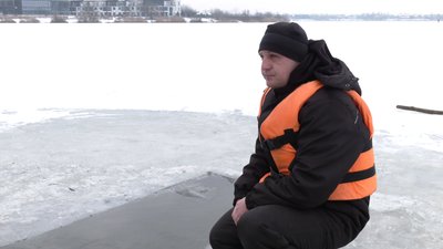 Рятувальники відпрацювали навички порятунку людей на озері Басів кут у Рівному Рятувальники відпрацювали навички порятунку людей на озері Басів кут у Рівному