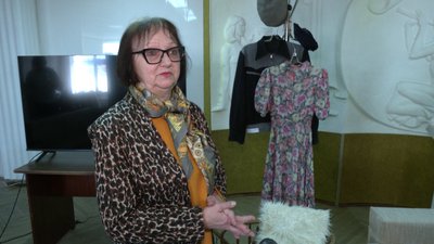 "Речі, які теплі серцю": одяг 1950-х презентували у Рівному "Речі, які теплі серцю": одяг 1950-х презентували у Рівному