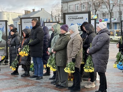 З військовим Андрієм Власенко попрощалися у Рівному З військовим Андрієм Власенко попрощалися у Рівному