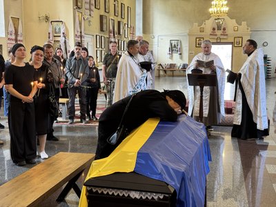 У Полтаві попрощалися з загиблим захисником Валерієм Майором У Полтаві попрощалися з загиблим захисником Валерієм Майором