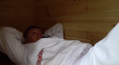 Відпочинок “на бджолах”: у Ворголі пропонують безоплатну релакс-терапію для воїнів Відпочинок “на бджолах”: у Ворголі пропонують безоплатну релакс-терапію для воїнів