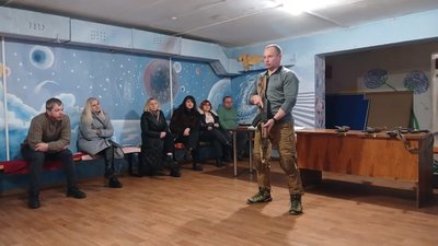 Заняття з володіння зброєю, зброя, навчання для цивільних, Тернопільщина, квітень 2025 Заняття з володіння зброєю, зброя, навчання для цивільних, Тернопільщина, квітень 2025