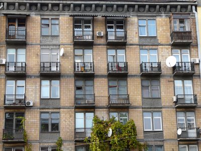 "Хрущовки" і "панельки" планують знести, а людей – відселити: що відомо про відповідний законопроєкт "Хрущовки" і "панельки" планують знести, а людей – відселити: що відомо про відповідний законопроєкт