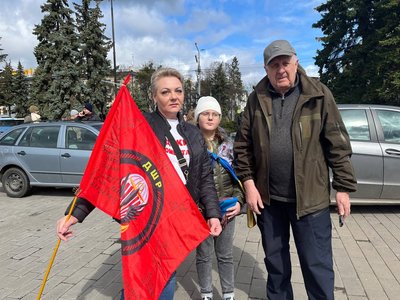 У Луцьку влаштували автопробіг на підтримку військовополонених У Луцьку влаштували автопробіг на підтримку військовополонених