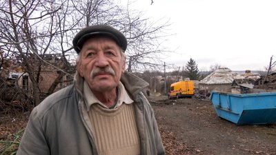 Наслідки обстрілу армії РФ житель Ясногірки Анатолій селище Ясногірка Краматорська громада Донецька область 27 листопада 2024 рік Наслідки обстрілу армії РФ житель Ясногірки Анатолій селище Ясногірка Краматорська громада Донецька область 27 листопада 2024 рік