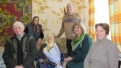 Надія Лебедь з Чернігівщини відсвяткувала свій 100-річний ювілей Надія Лебедь з Чернігівщини відсвяткувала свій 100-річний ювілей