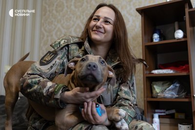 Військовослужбовиця підрозділу "Шквал" Анна із позивним "Ікс". Запоріжжя, березень 2026 року Військовослужбовиця підрозділу "Шквал" Анна із позивним "Ікс". Запоріжжя, березень 2026 року