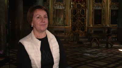 Гендиректорка Національного архітектурно-історичного заповідника “Чернігів стародавній” Наталія Реброва у Спасо-Преображенському соборі у Чернігові Гендиректорка Національного архітектурно-історичного заповідника “Чернігів стародавній” Наталія Реброва у Спасо-Преображенському соборі у Чернігові