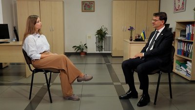 Мирний саміт, українські біженці та відновлення Вінниці: інтерв'ю з послом Швейцарії в Україні Феліксом Бауманном Мирний саміт, українські біженці та відновлення Вінниці: інтерв'ю з послом Швейцарії в Україні Феліксом Бауманном
