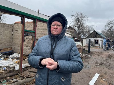 Наслідки обстрілу Коростеня: як відновлюють житло та яку допомогу отримують жителі Наслідки обстрілу Коростеня: як відновлюють житло та яку допомогу отримують жителі