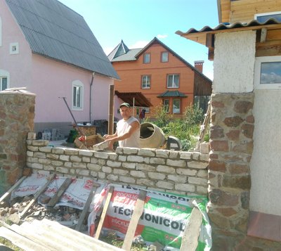 "Мої рідні загинули від бомбового удару, тепер я маю жити заради них" – Юлія Трикиша з Житомирщини "Мої рідні загинули від бомбового удару, тепер я маю жити заради них" – Юлія Трикиша з Житомирщини