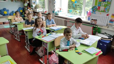 У школах Полтавщині з 1-го вересня вводять ліміти щодо набору до 1-го класу: скільки учнів має бути У школах Полтавщині з 1-го вересня вводять ліміти щодо набору до 1-го класу: скільки учнів має бути