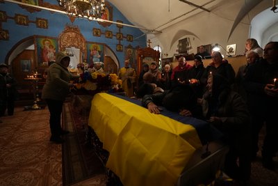 Молодшого сержанта Івана Петренка поховали в Сумах Молодшого сержанта Івана Петренка поховали в Сумах