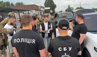 Поранений через атаки РФ, затримки поїздів, повторний удар по рятувальниках. Головні новини Дніпра та області 10 липня Поранений через атаки РФ, затримки поїздів, повторний удар по рятувальниках. Головні новини Дніпра та області 10 липня