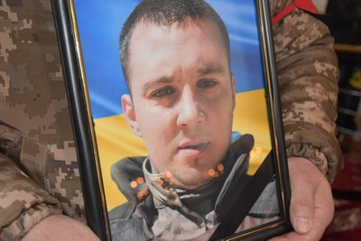 У Луцьку попрощалися з загиблими на Донеччині Валентином Кравцем і Максимом Діковим