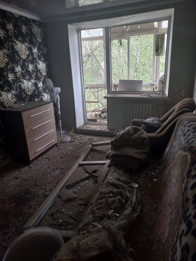 Зруйнована квартира обстрій Костянтинівка Донеччина Зруйнована квартира обстрій Костянтинівка Донеччина