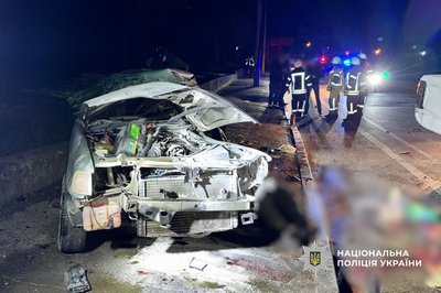 У Хаджибейському районі Одеси у ДТП загинули двоє людей і є травмовані У Хаджибейському районі Одеси у ДТП загинули двоє людей і є травмовані