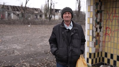 "Коли ж той с*чий син Путін здохне". Що місцеві розповіли про життя в Демуриному на Дніпропетровщині за 11 км від фронту "Коли ж той с*чий син Путін здохне". Що місцеві розповіли про життя в Демуриному на Дніпропетровщині за 11 км від фронту