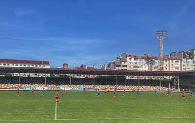 Дівоча збірна України U-15 з футболу Дівоча збірна України U-15 з футболу