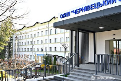 Госпіталь ветеранів війни в Чернівцях приєднають до лікарні швидкої допомоги — що зміниться Госпіталь ветеранів війни в Чернівцях приєднають до лікарні швидкої допомоги — що зміниться