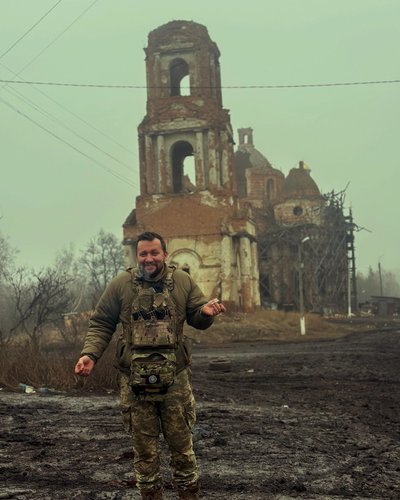 "Не зміг сидіти вдома": історія фельдшера-прикордонника, який рятує життя на передовій "Не зміг сидіти вдома": історія фельдшера-прикордонника, який рятує життя на передовій