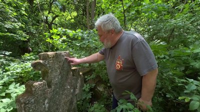 54 поховальні ніші й сліди грабунків: про найбільший склеп Хмельниччини 54 поховальні ніші й сліди грабунків: про найбільший склеп Хмельниччини
