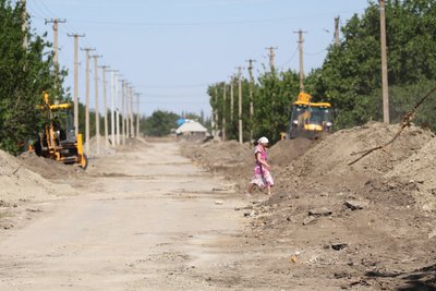 "Менше слів, більше дій": як волонтери відновлюють село на Херсонщині "Менше слів, більше дій": як волонтери відновлюють село на Херсонщині