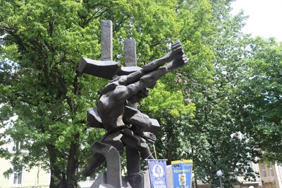 Пам’ятник Жертвам комуністичних злочинів на площі Шашкевича у Львові Пам’ятник Жертвам комуністичних злочинів на площі Шашкевича у Львові