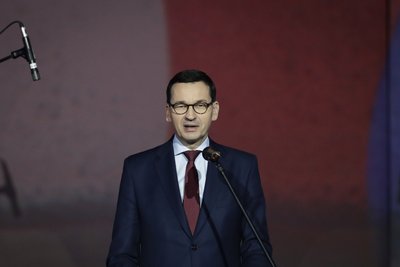 30 депутатів виключать з польської ПіС через намір «розколоти» партію 30 депутатів виключать з польської ПіС через намір «розколоти» партію