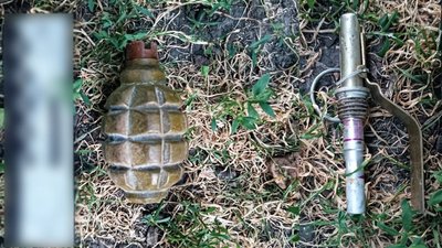 Понад 200 набоїв, 5 магазинів й гранату виявили на Чернігівщині поліцейські, приїхавши на виклик про сімейну сварку Понад 200 набоїв, 5 магазинів й гранату виявили на Чернігівщині поліцейські, приїхавши на виклик про сімейну сварку