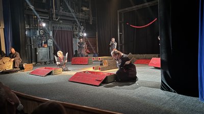 Вистава Харківського театру ляльок "Вертеп" Вистава Харківського театру ляльок "Вертеп"