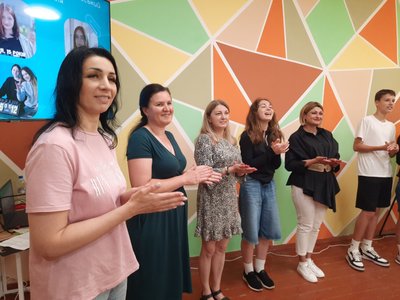"Місце сили для молоді". У Свесі на Сумщині відкрився простір для психологічної підтримки "Місце сили для молоді". У Свесі на Сумщині відкрився простір для психологічної підтримки